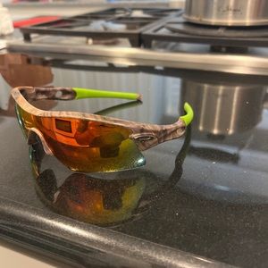 Oakley Radar Range with 3 additional lenses.